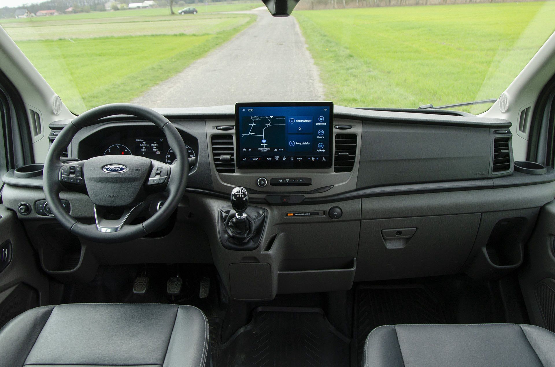 Ford Transit Trail (2023)