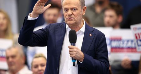 Donald Tusk pokazał sondaż. "Tylko pełna mobilizacja"