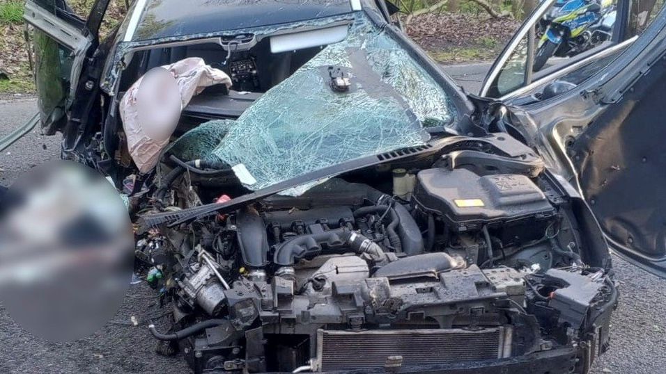 Kierowca prawdopodobnie nie dostosował prędkości do warunków na drodze