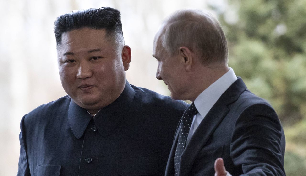 Rosja i Korea Płn. wznowiły handel kolejowy. Wywiad USA: Putin kupuje broń