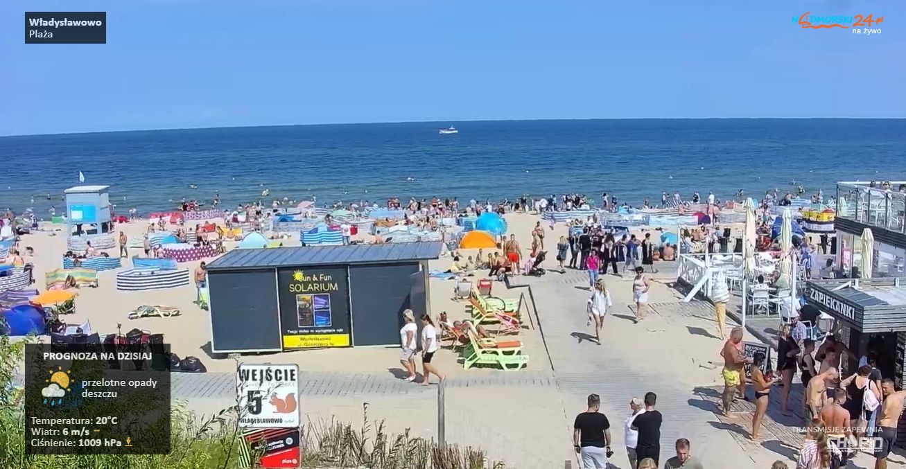 Była godz 13:00. Sytuacja na plaży we Władysławowie w niedzielę (4 sierpnia)