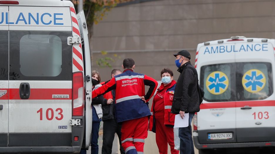 Niezaszczepieni na Ukrainie nie będą mogli pracować. Co z pensją? 