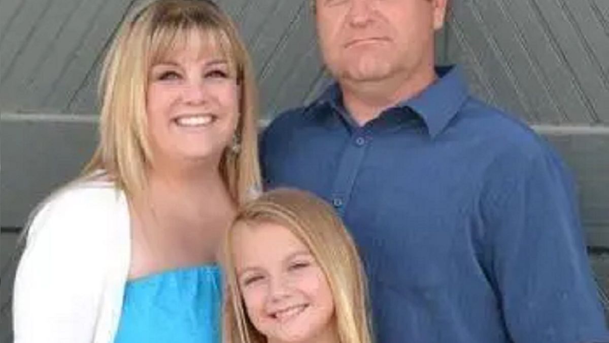 Diane pozwoliła swojej córce na tatuaż upamiętniające jej zmarłego ojca policjanta.