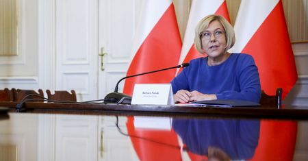 Po co małopolska kurator oświaty nagrywa spotkania? Barbara Nowak wreszcie zabrała głos