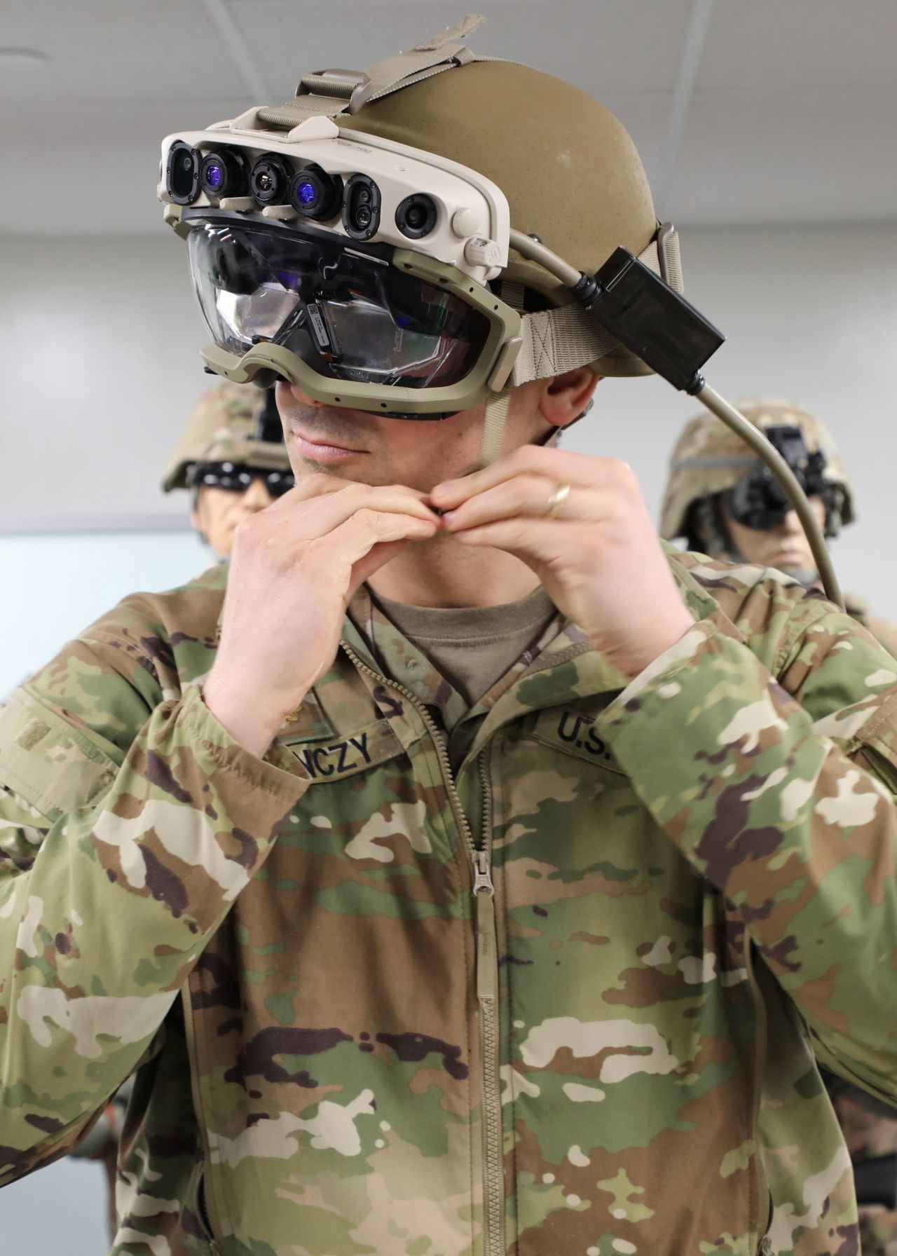 Microsoft zrobi dla armii USA zestawy słuchawkowe do VR