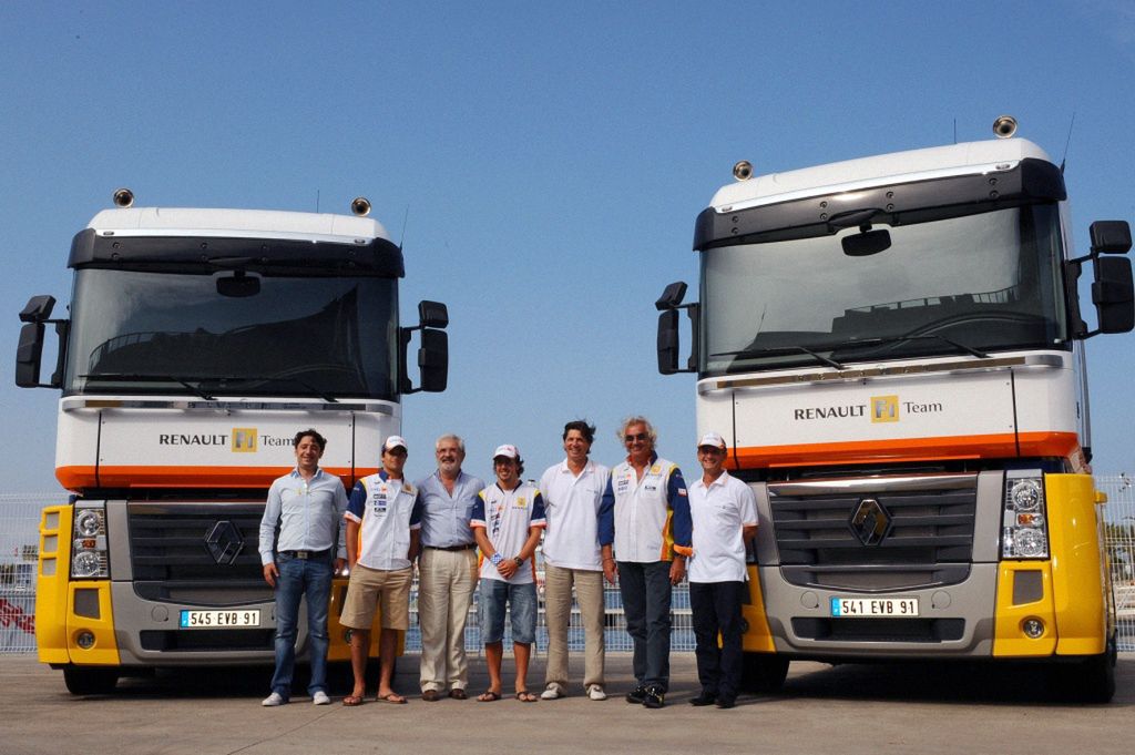 Flavio Briatore, Fernando Alonso i Nelson Piquet w Renault F1