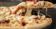 Pizza w 5 minut. Przepis na pizzę na cieście francuskim