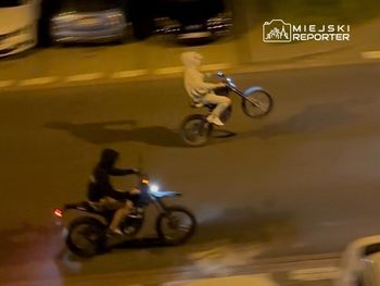 Grupa nastolatków na elektrycznych motorowerach „terroryzuje” nocami mieszkańców Miasteczka Wilanów