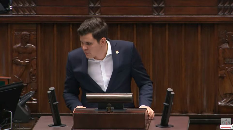 W Sejmie znów się dzieje. Hołownia zareagował