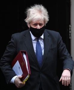 Koronawirus w Wielkiej Brytanii. Johnson: nowy wariant wirusa "może być bardziej śmiertelny"