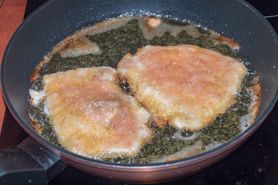 Polacy popełniają ten błąd nagminnie. Tych produktów nie wolno mrozić