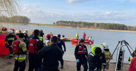 Katastrofa lotnicza pod Gnieznem. Wydobyto ciało pilota