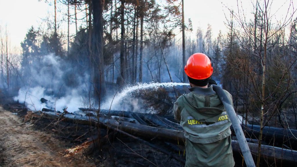 W Czarnobylu wciąż szaleje pożar