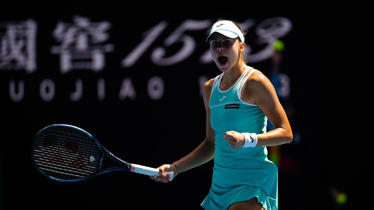 MELBOURNE, AUSTRALIA - JANUARY 25: Magda Linette of Poland in action against Karolina Pliskova of the Czech Republic in her quarter-final match on Day 10 of the 2023 Australian Open at Melbourne Park on January 25, 2023 in Melbourne, Australia (Photo by Robert Prange/Getty Images)