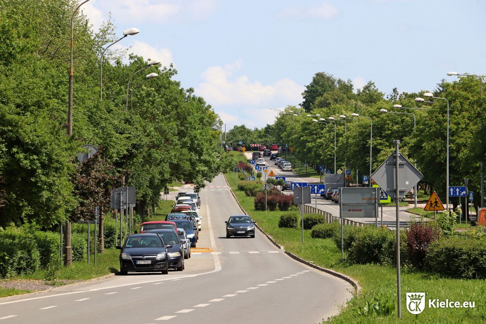 Utrudnienia parkingowe na ulicy Bohaterów Warszawy 6 czerwca
