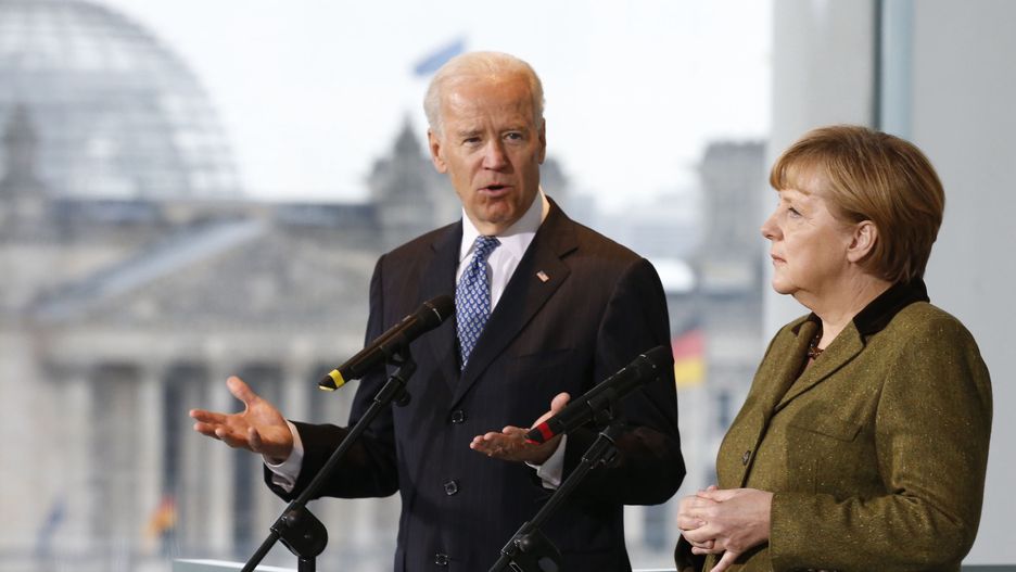 Angela Merkel i Joe Biden podczas spotkania w Berlinie w 2013 roku