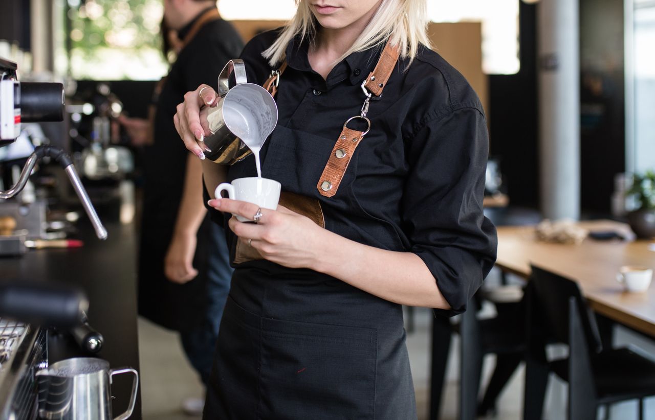 Barista reveals subtle strategies to counter rude café customers