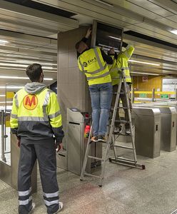 Warszawa. Metro. Nowe ekrany z informacją dla pasażerów