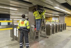 Warszawa. Metro. Nowe ekrany z informacją dla pasażerów