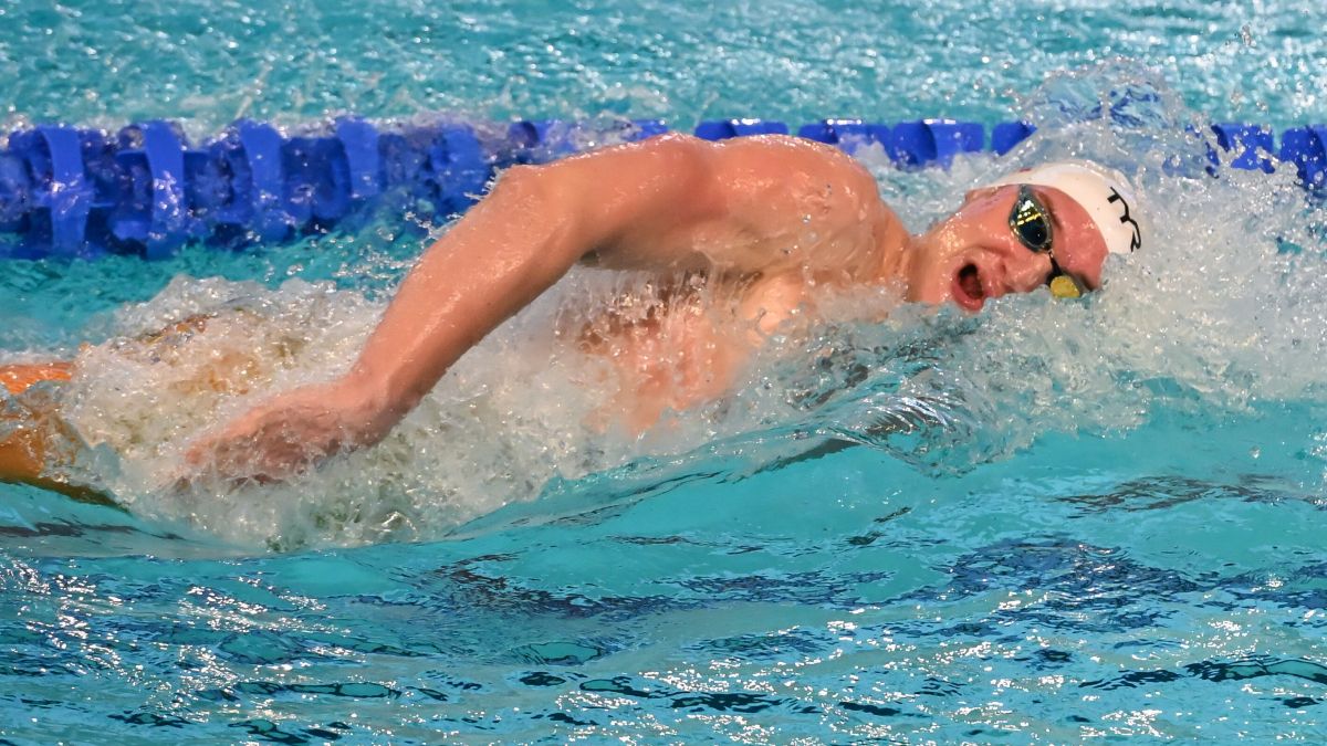 Polak Kamil Sieradzki w wyścigu eliminacyjnym na 400 m