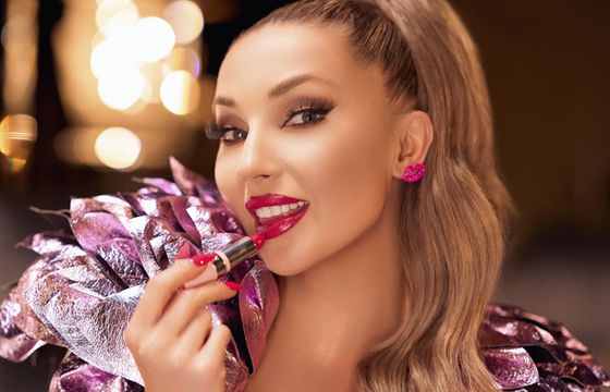 Cleo nową ambasadorką Avonu