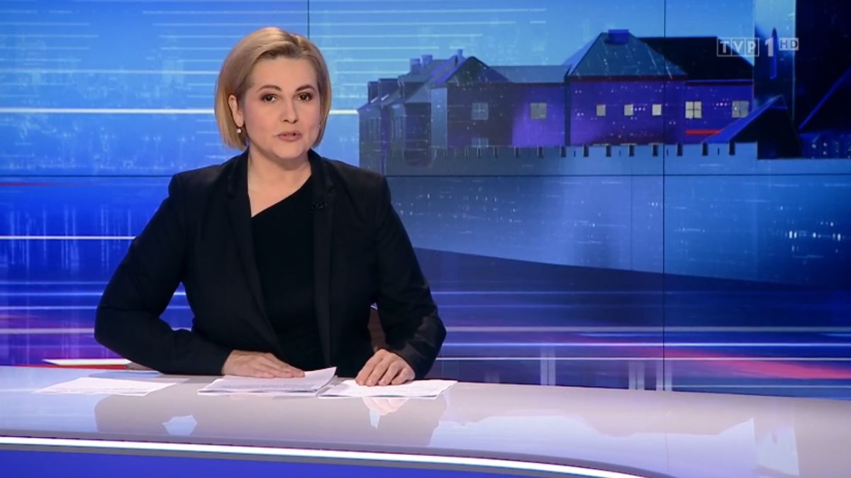 Gospodynią poniedziałkowego wydania "Wiadomości" TVP1 była Edyta Lewandowska 