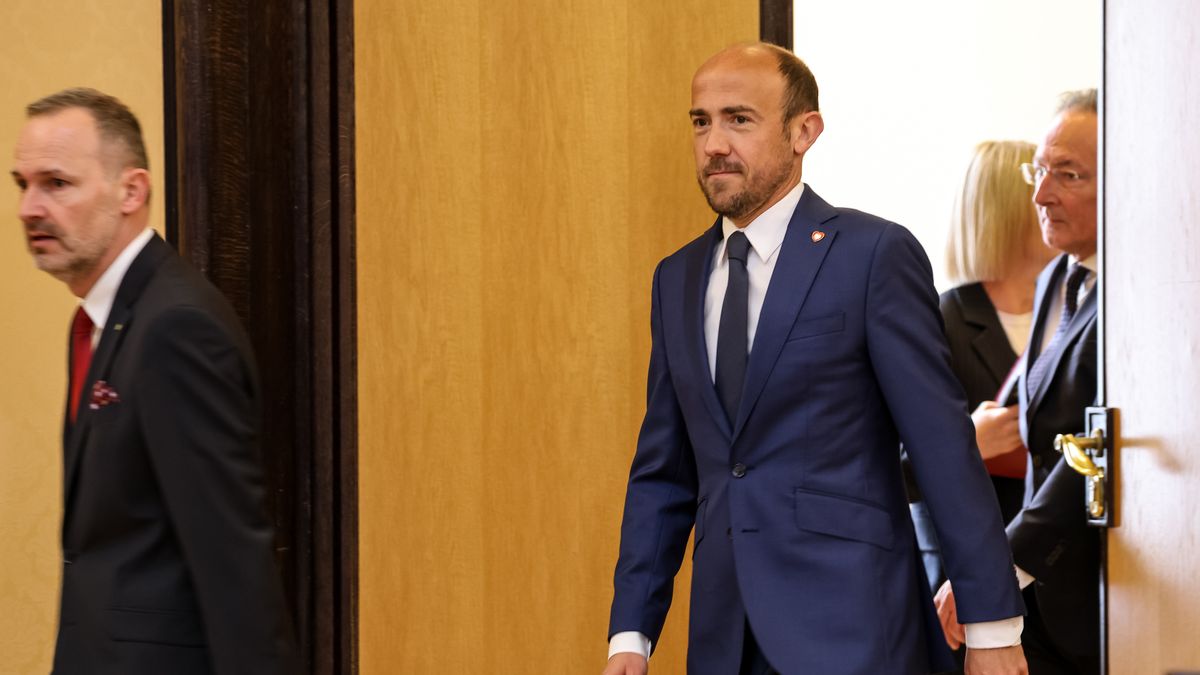 (L_R) Krzysztof Hetman Minister of Economic Development and Technology of Poland, Borys Budka Minister of State Assets, Bartomiej Sienkiewicz Minister of Culture arrive for a press conference where Polish PM announces resignation of four ministers and nominees for the future positions in Chancellery of Polish Prime Minister in WArsaw, Poland on MAy 10, 2024. (Photo by Dominika Zarzycka/NurPhoto via Getty Images)