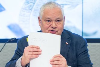 Prezes NBP napisał list do premiera. Co z odpowiedzią?