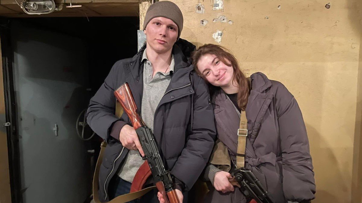 Wzięli ślub w trakcie ataku Rosjan. Od razu wstąpili do armii 
