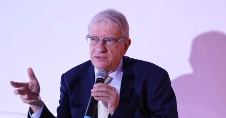 Pokazał kuriozalne nagrania z autorem książki do HiT-u. Lawina komentarzy w sieci
