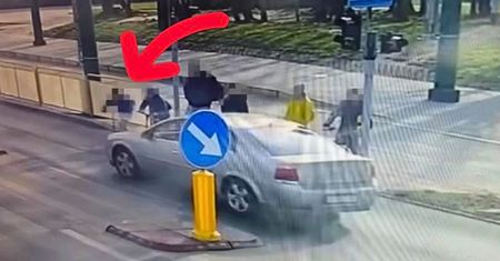 Chłopcy mieli zielone światło. Kobieta się nie zatrzymała