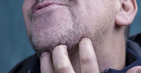 Swędzenie skóry to sygnał alarmowy. Wątroba lub nerki mogą być na wykończeniu