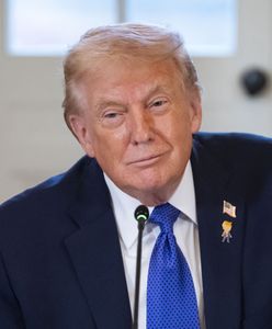Kuriozalne zachowanie Trumpa. W nocy udostępnił wpis o sobie