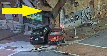 Ściana budynku runęła po uderzeniu auta. Policja pokazała wideo z wypadku