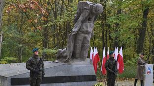 Pamięci ofiar niemieckich zbrodni w Toruniu: zwiedzanie Fortu VII i uroczystość na Barbarce