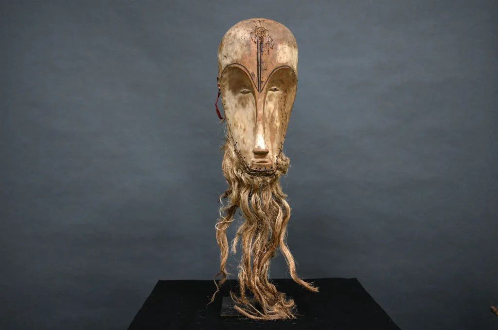 Maska „Ngil” ludu Fang z Gabonu