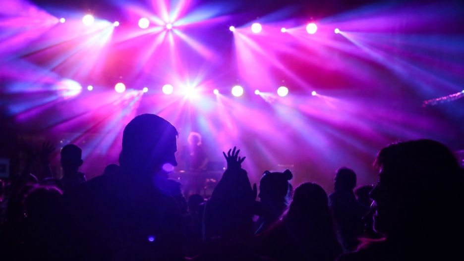 Koronawirus. Sopot. W weekend ponad 350 interwencji policji. Ujawniono nielegalną dyskotekę