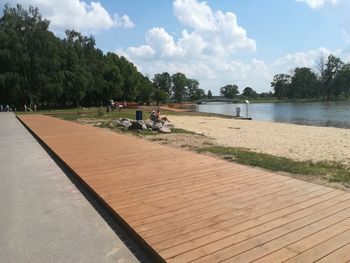 Gdzie nad wodę w Łodzi i regionie? Tu można się kąpać