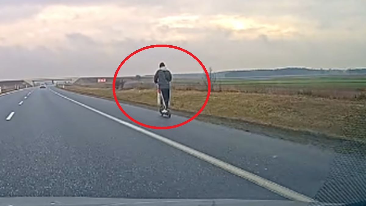 Kolumbijczyk jechał na S8 hulajnogą.