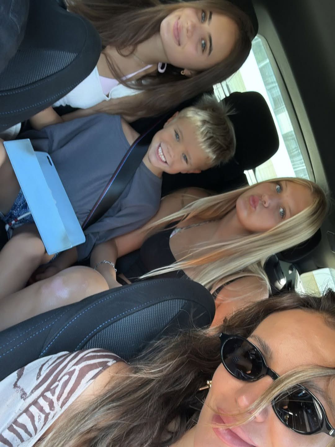 Sara Boruc z dziećmi
