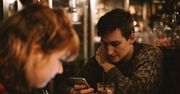 To już plaga. Polacy nie mają kontroli nad smartfonami