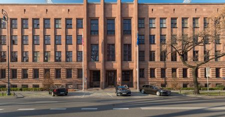 "Oczywiste fejki". Gra hakerów wokół MSZ. Mamy odpowiedź resortu na wyciek "tajnej notatki"