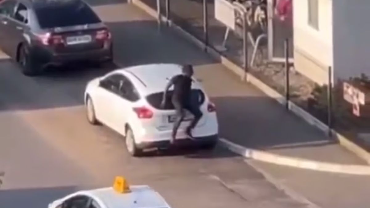 26-letni migrant demolował samochody w Warszawie