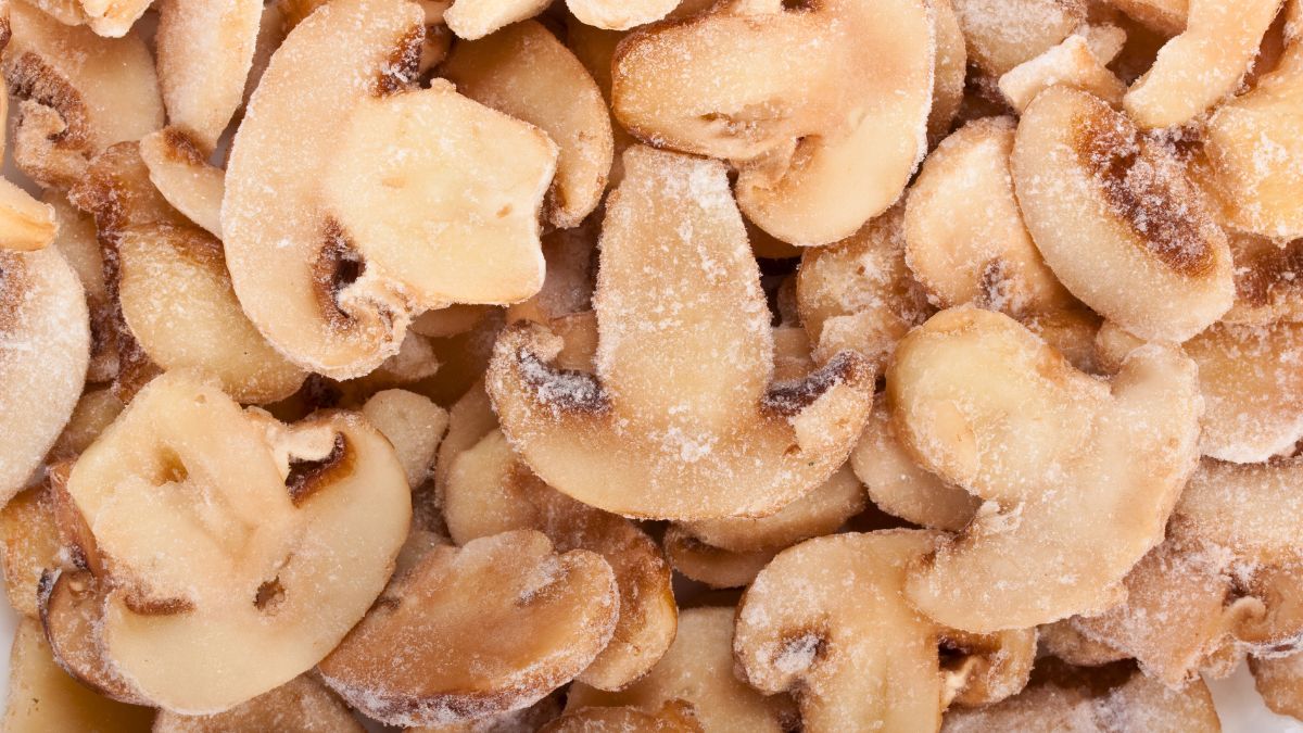 Od lat tylko tak mrożę pieczarki, pamiętam o prostym triku 