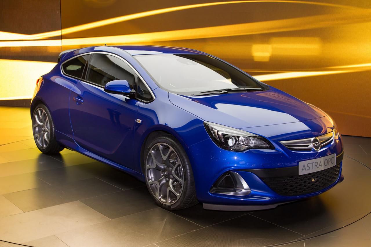 Opel Astra OPC