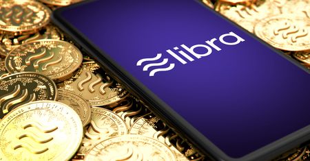 Facebook spychany pod ścianę. Kolejne firmy rezygnują z kryptowaluty Libra