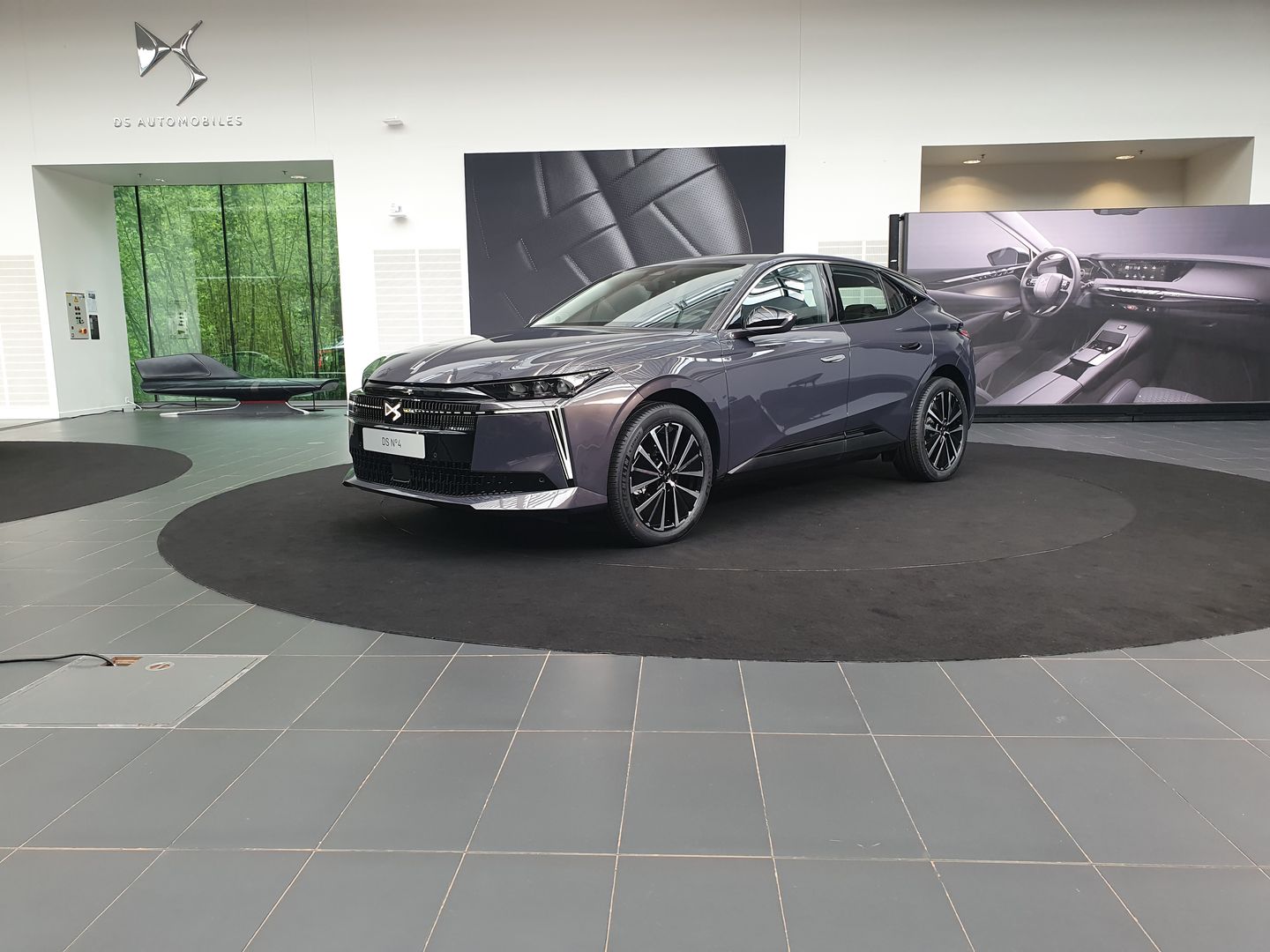 DS 4