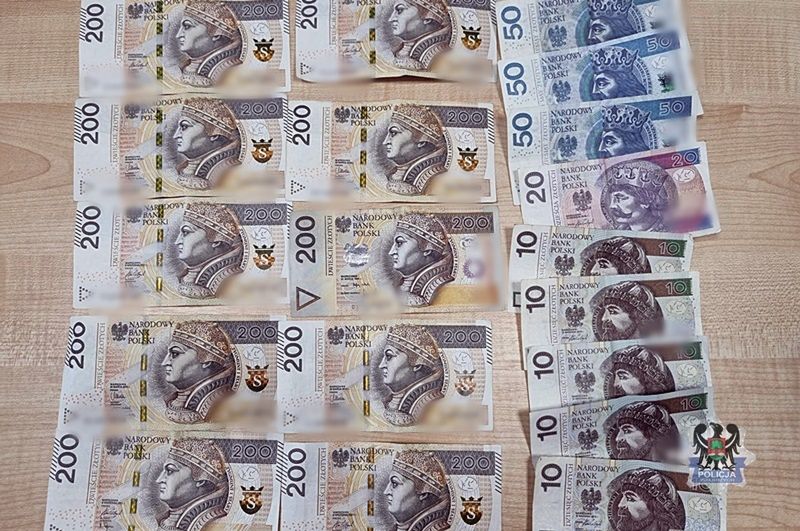 Mężczyzna okradł sąsiadkę, której miał pomóc w remoncie