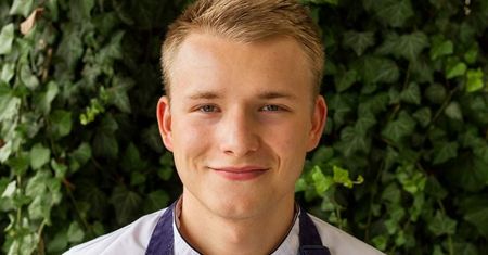 Paweł Sitarz jest prywatnym kucharzem. Restauracyjne dania przyrządza w domowych kuchniach