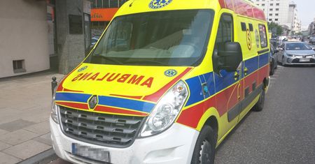 Karetką na sygnale przez centrum miasta. Funkcjonariusze nie dali się nabrać